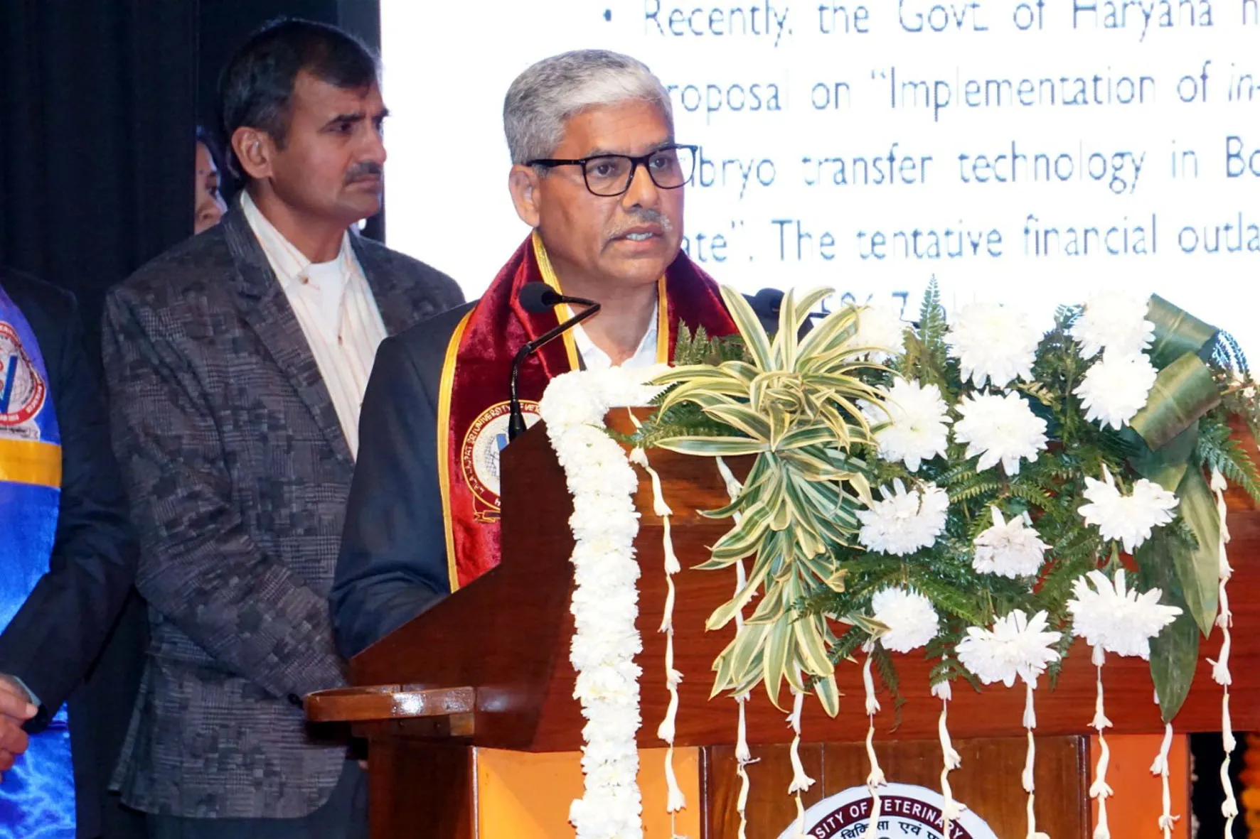 किसानों तक तकनीक पहुंचाने को प्रयासरत विस्तार शिक्षा निदेशालय: कुलपति डा. विनोद वर्मा