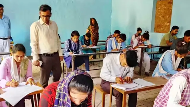 संभल में बोर्ड परीक्षा की तैयारियां पूरी, माध्यमिक शिक्षा राज्यमंत्री गुलाब देवी ने दिए निर्देश