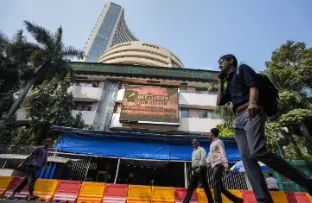 शेयर बाजार में आई बहार! सेंसेक्स और निफ्टी में लगातार दूसरे दिन तेजी