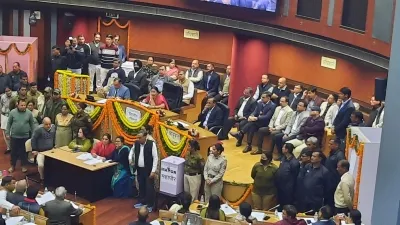 फिर नहीं मिला दिल्ली को मेयर, आप के भारी विरोध के बाद चुनाव तीसरी बार टला