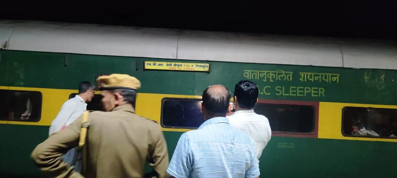 गरीब रथ एक्सप्रेस ट्रेन में बम की सूचना, धौलपुर में आपात स्थिति में रोकी गई ट्रेन