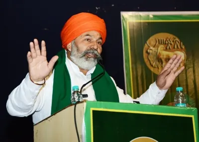 10 फरवरी को होने वाली है महापंचायत, टिकैत ने किसानों से ‘एक्सपायर’ ट्रैक्टरों में पहुंचने का किया आह्वान