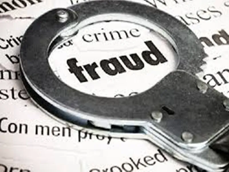 हरिद्वार में फिल्मी स्टाइल में मारी फर्जी रेड, बीस लाख रुपये उड़ाए