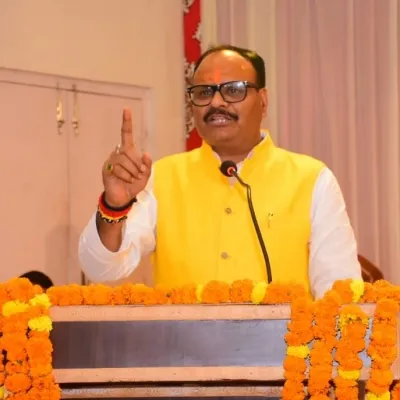 उपमुख्यमंत्री ब्रजेश पाठक विभाग को लेकर हुए गंभीर, कई जांच की शुरू, बोले- लापरवाही बरती तो होगी गंभीर कार्रवाई