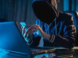 नोएडा में साइबर रेप में फंसा कर युवक से ऐंठे रुपये, जांच में जुटी पुलिस