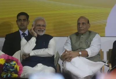 पीएम मोदी ने वरिष्ठ मंत्रियों के साथ बजट सत्र की रणनीति पर की चर्चा