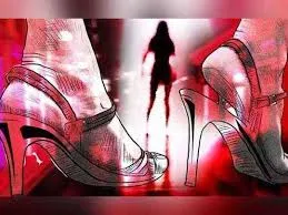 वाराणसी में सीमेंट पाइप फैक्ट्री में चल रहा था सेक्स रैकेट, तीन युवतियों समेत नौ गिरफ्तार