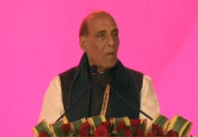 भारत की बढ़ती साख में उद्योग जगत का विशेष योगदान: राजनाथ सिंह