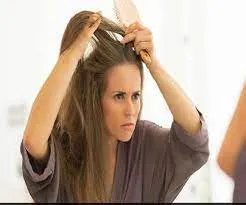 सर्द हवाओं से बालों का बचाव करें