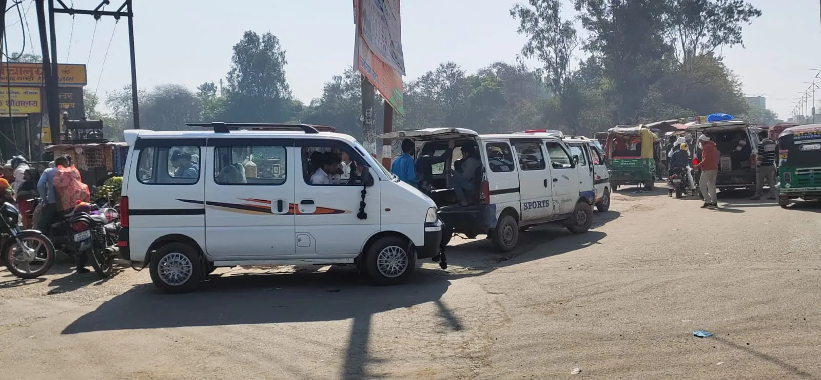 दर्जनों जिंदगियां लील चुके खटारा डग्गामार वाहनों का संचालन पुलिस संरक्षण आज भी जारी