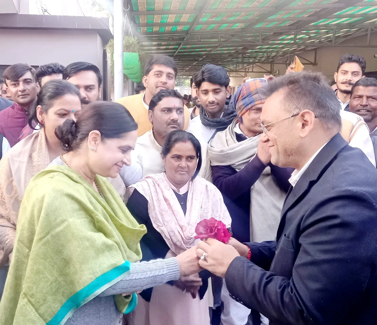 भाजपा नेत्री मृगांका सिंह ने राज्यमंत्री एवं जिला प्रभारी मंत्री का किया स्वागत