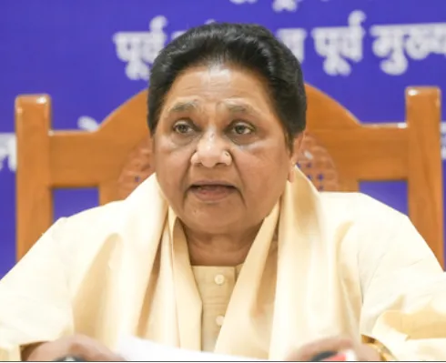 कांशीराम के नाम पर सपा-कांग्रेस का दिखावा, जातिवादी मानसिकता का पर्दाफाश- मायावती