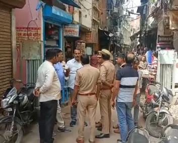 कानपुर स्कूटी धमाका मामला: लापरवाही पर बड़ी कार्रवाई, ACP कोतवाली हटाए गए, 6 पुलिसकर्मी निलंबित