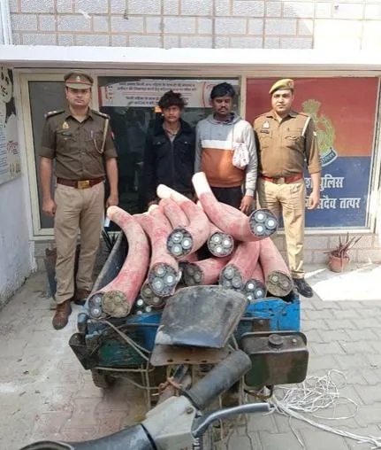 मेरठ: परतापुर थाना पुलिस ने 33 KV केबल चोरी के मामले में दो बदमाश गिरफ्तार