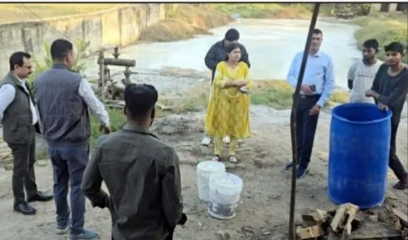 मुज़फ्फरनगर में भाजपा नेता की डेयरी पर खाद्य विभाग का छापा, बनाया जा रहा था नकली पनीर, परिसर सील