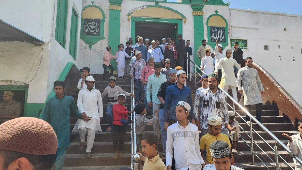 सहारनपुर में तीसरे जुम्मे की नमाज को लेकर पुलिस सतर्क, क्षेत्र में पुलिस बल को किया गया तैनात