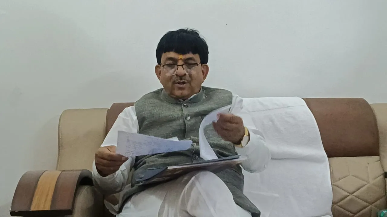 दिल्ली आतंकी घटना के बाद राज्य मंत्री कपिल देव अग्रवाल का बयान: “सभी मदरसों की हो गहन जांच”