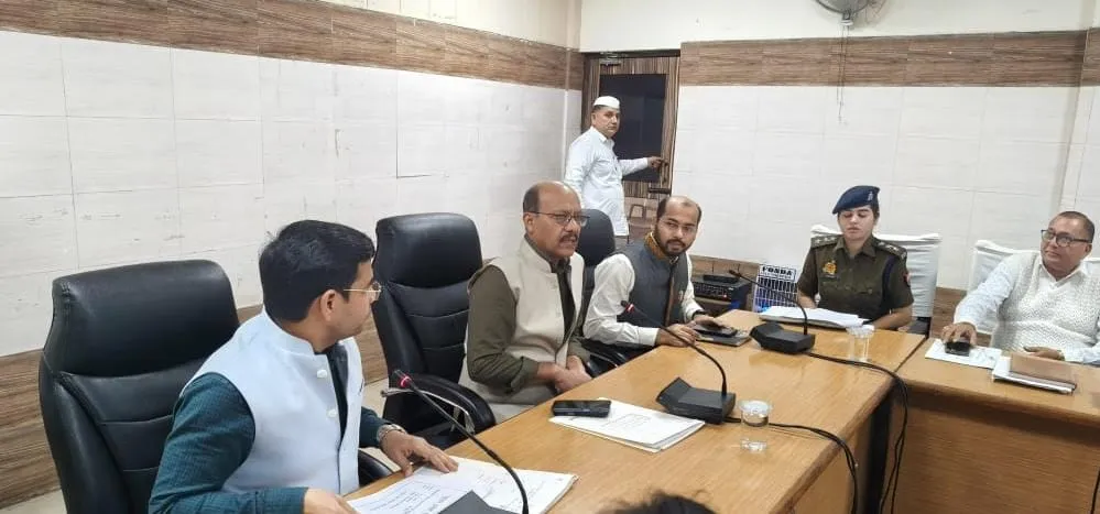 जिलाधिकारी ने आईटीआई प्रिंसिपल को लगाई फटकार, स्किल्ड युवा तैयार न करने पर वेतन रोकने की चेतावनी