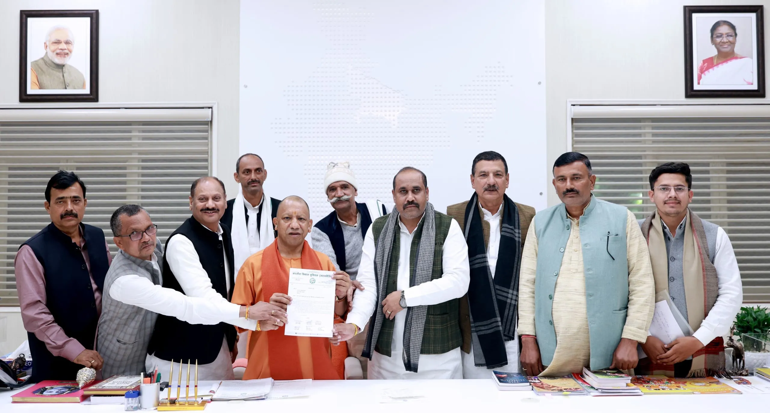 भाकियू (अ) ने CM योगी से मुलाकात में रखी बड़ी माँगे, मुख्यमंत्री बोले- 'किसान स्वावलंबन सर्वोच्च प्राथमिकता'