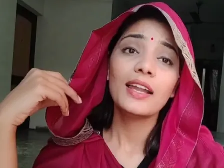 इलाहाबाद हाईकोर्ट ने खारिज की नेहा सिंह राठौर की अग्रिम जमानत याचिका, पीएम मोदी पर की थी आपत्तिजनक टिप्पणी