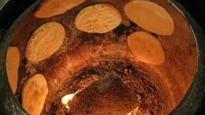 रोटी बनाने के दौरान शर्मनाक हरकत? मऊ के ढाबे का वीडियो वायरल