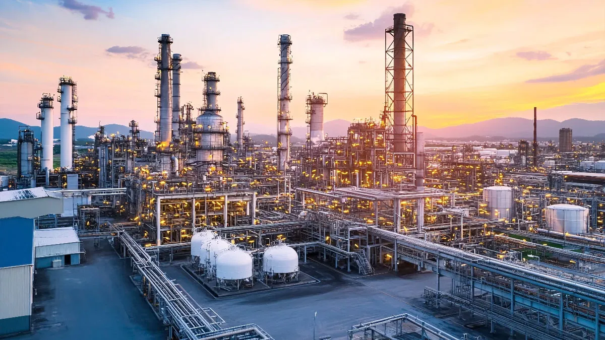 कच्चे तेल की ऊंची कीमतों से कंपनियों के मुनाफे पर हो सकता है असर, इनपुट लागत भी बढ़ेगी : रिपोर्ट 