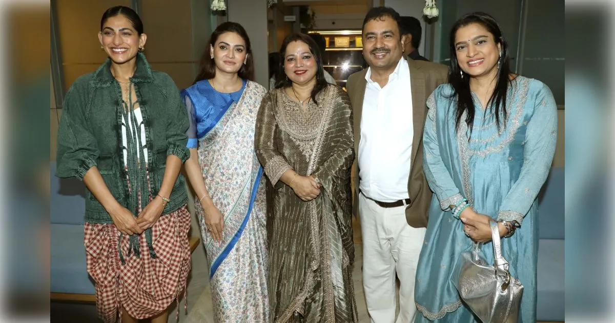 जहाँ सुइयाँ बनती हैं संजीवनी: मुंबई में एक्यूपंक्चर के 'जादूगर' संतोष पांडे की नई उड़ान, रेजुआ एनर्जी सेंटर का मलाड में विस्तार