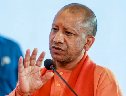 मुख्यमंत्री योगी आदित्यनाथ का मेरठ दौरा, मेजर ध्यानचंद राज्य खेल विश्वविद्यालय का किया निरीक्षण