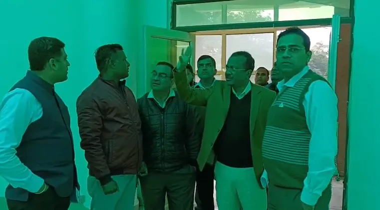 सहारनपुर रेलवे स्टेशन का डीआरएम अंबाला ने किया बारीकी से निरीक्षण