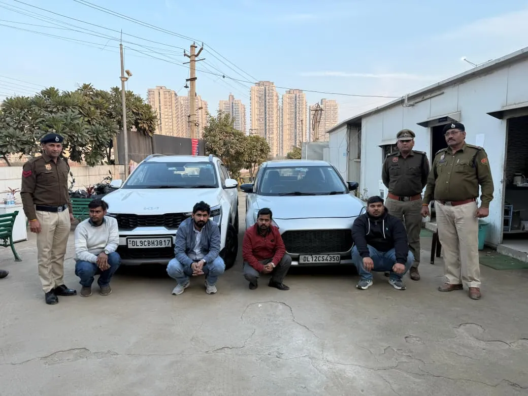 गुरुग्राम: द्वारका एक्सप्रेसवे पर स्टंटबाजी पड़ी भारी, पुलिस ने चार युवकों को दबोचा