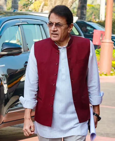 दीपिका को अरुण गोविल का दशरथ किरदार लगा 'अजीब', अभिनेता ने दिया चौंकाने वाला जवाब