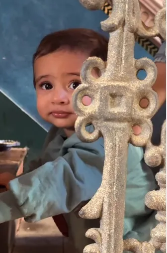 अनुपम खेर ने सेट पर पोते के साथ शेयर की वीडियो, लिखा- जीवन एक पूरा चक्कर है