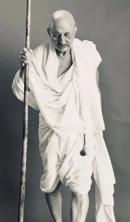 बापू के सिद्धांतों को नए अंदाज में पेश करती फिल्में, अहिंसा और सत्याग्रह की कहानियां जो आज भी करती हैं प्रेरित 