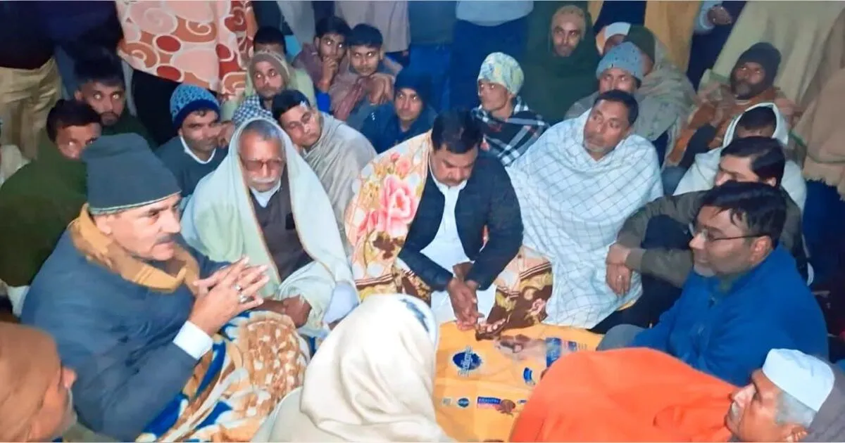 मुजफ्फरनगर में लाइनमैन की करंट से मौत पर भारी बवाल, 14 लाख और नौकरी के आश्वासन पर थमा हंगामा 