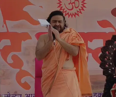 सहारनपुर में हिंदू सम्मेलन: साधुओं ने एकता का संदेश, “एक होकर रहें, बंटकर नहीं”