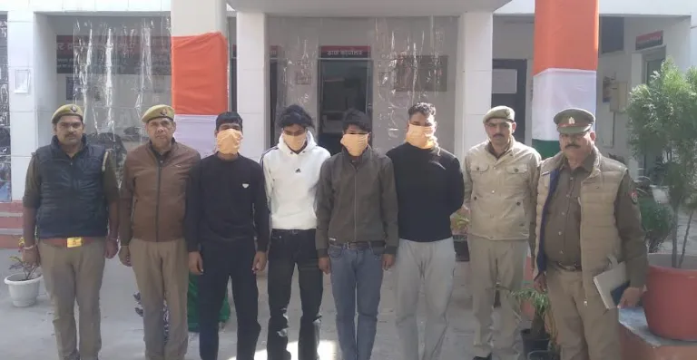 ग्रेटर नोएडा: निम्बस सोसाइटी में सिक्योरिटी गार्ड और डिलीवरी बॉय के बीच मारपीट, चार गिरफ्तार