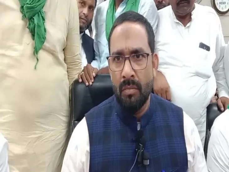 सपा ने मुसलमानों को डिस्पोज़ेबल गिलास की तरह इस्तेमाल किया : शौकत अली