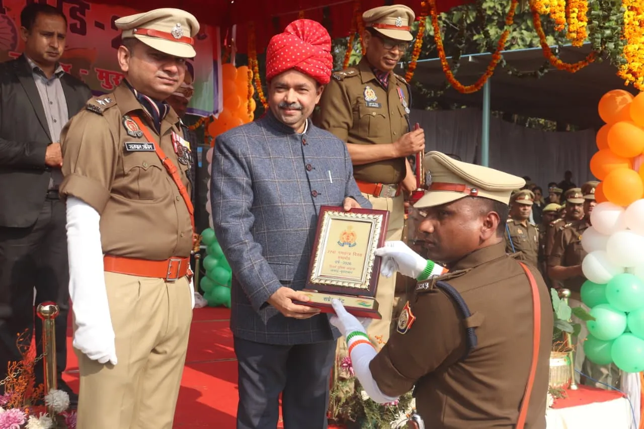 खाकी का गौरव: उत्कृष्ट कार्य के लिए 6 इंस्पेक्टर समेत 60 पुलिसकर्मी सम्मानित, विभाग ने थपथपाई पीठ