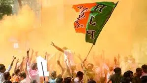 Nashik Civic Polls: गिरीश महाजन के सामने शिवसेना पस्त, नासिक में खिला 'कमल'