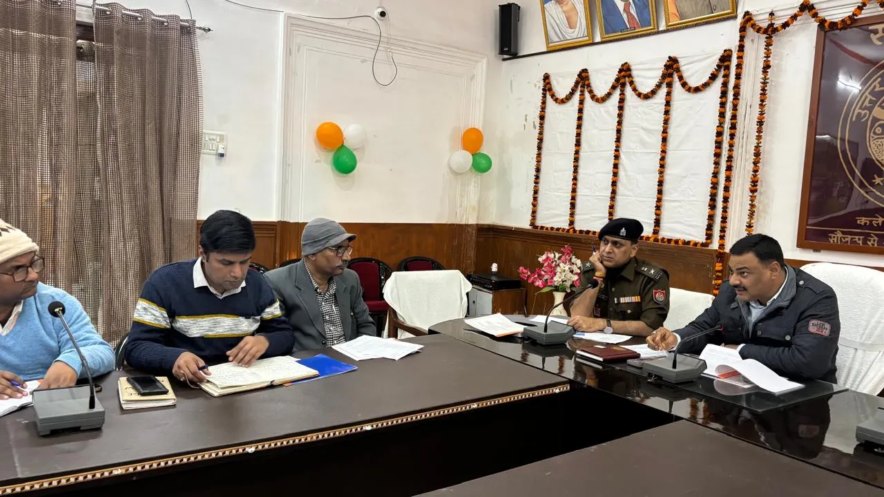 मेडिकल दुकानों की औचक जांच, ड्रग्स–कफ सिरप बिक्री पर सख्त कार्रवाई