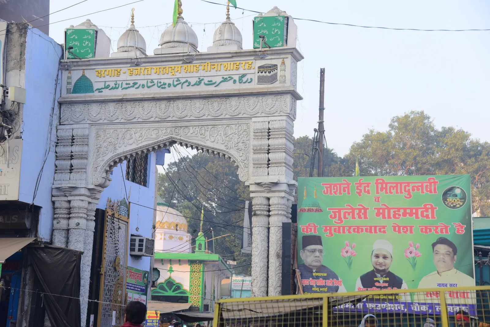 KGMU में अवैध मजारों का विवाद: विहिप ने दी हटाने की चेतावनी, प्रशासन सतर्क