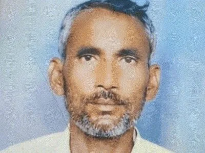 अमरोहा में 'अमर प्रेम': पत्नी की मौत के 10 मिनट बाद पति ने तोड़ा दम, एक साथ जली दोनों की चिता