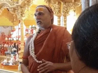 'केशव मौर्य स्टैंड नहीं ले सके': स्वामी अविमुक्तेश्वरानंद ने यूपी के डिप्टी सीएम पर साधा निशाना