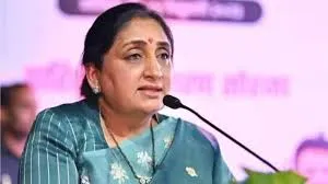 सुनेत्रा पवार राकांपा विधायक दल की नेता चुनीं गयीं..आज शाम 5 बजे एक सादे समारोह में उपमुख्यमंत्री पद की शपथ लेंगी