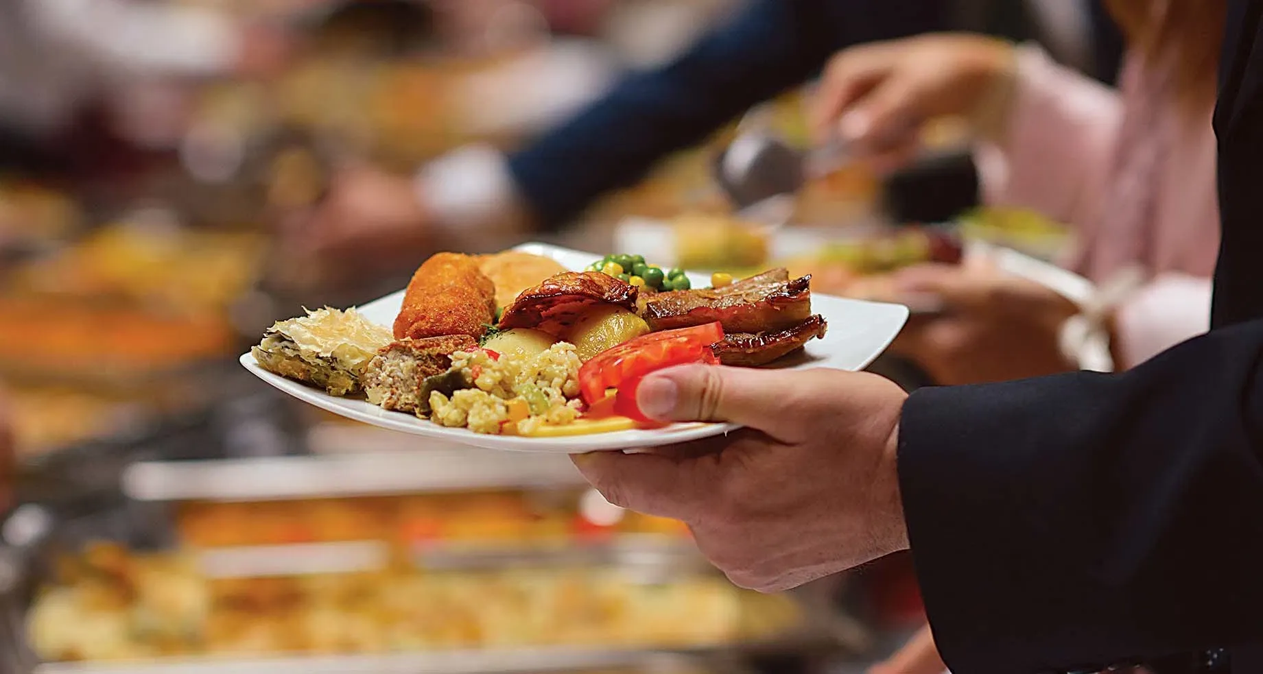 तूल पकड़ रहा कोलकाता के होटल में ब्राह्मण अभिनेता को गौ मांस परोसे जाने का विवाद