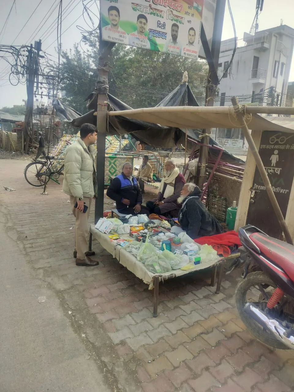 मेरठ: शब-ए-बारात पर पुलिस की विशेष चेकिंग, अवैध सुर्री निर्माण पर कार्यवाही