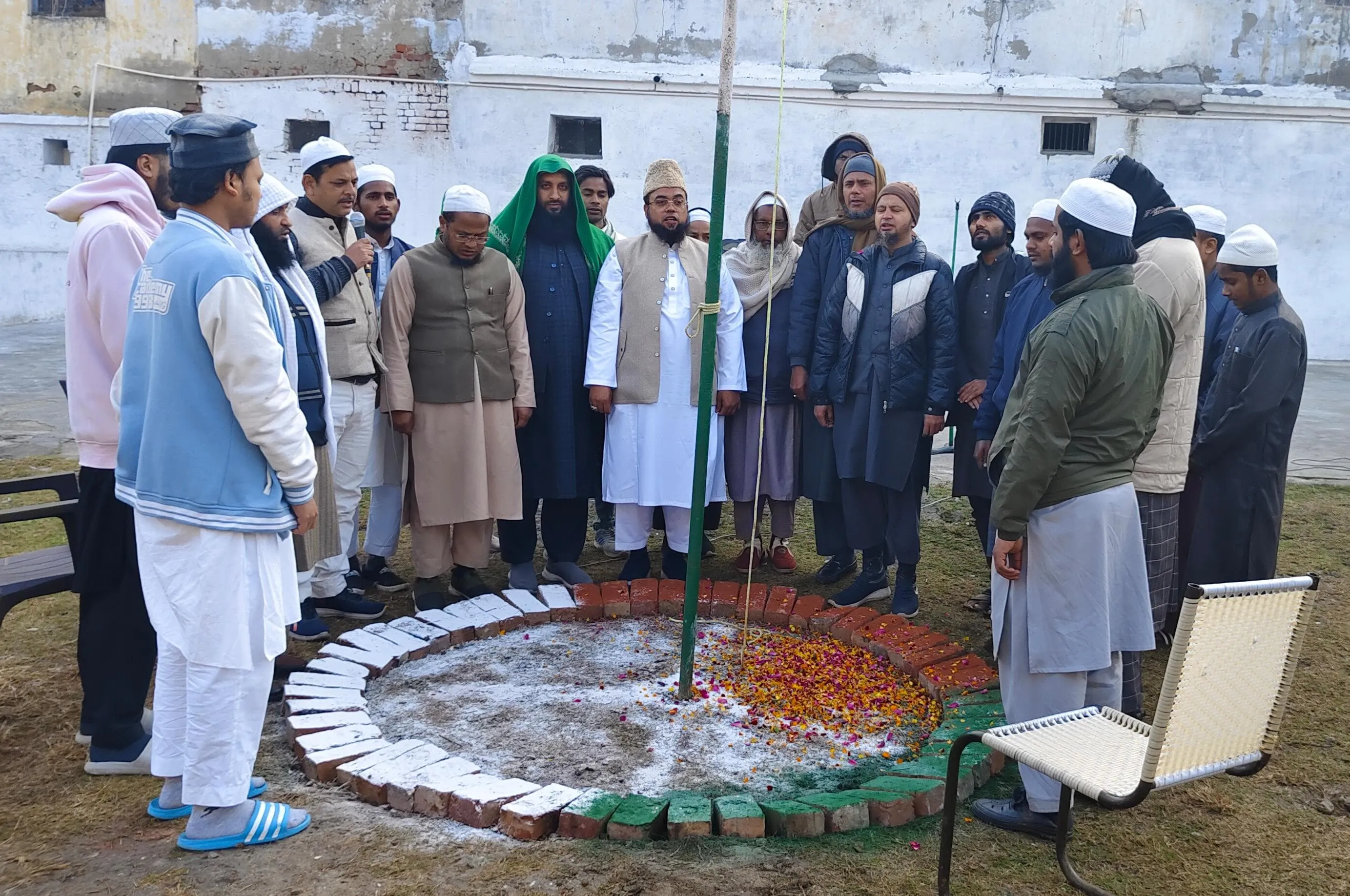 मेरठ: मदरसा इमदादुल इस्लाम में गणतंत्र दिवस पर देशभक्ति का संदेश