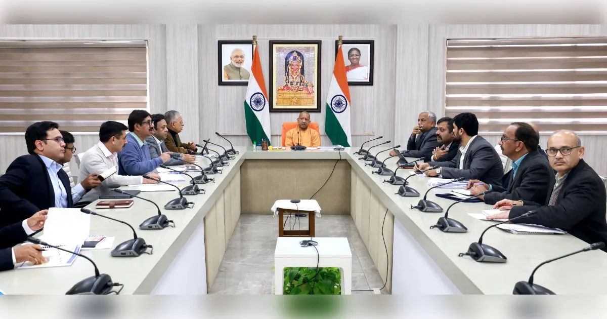 यूपी के आवास आवंटियों के लिए खुशखबरी: सीएम योगी ने लागू की ‘OTS-2026’ योजना; अयोध्या में बनेगी भव्य 'वैदेही आर्ट गैलरी'