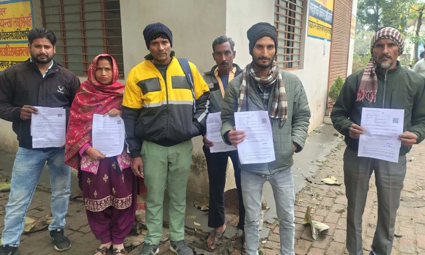 सहारनपुर: ब्लॉक मुजफ्फराबाद में बीएलओ की लापरवाही से मतदाता परेशान