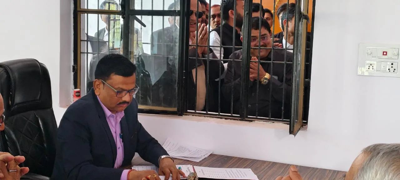 जिला बार चुनाव: अध्यक्ष पद पर चार एवं महासचिव के लिए मैदान में तीन दावेदार